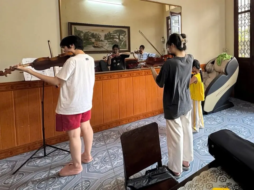 [ Đang Có Học Thử ] Nhiều phụ huynh khá bất ngờ khi con mình lại hợp Violin đến vậy!! – ảnh 8