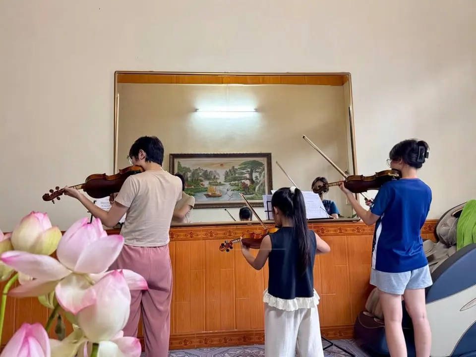 [ Đang Có Học Thử ] Nhiều phụ huynh khá bất ngờ khi con mình lại hợp Violin đến vậy!! – ảnh 9