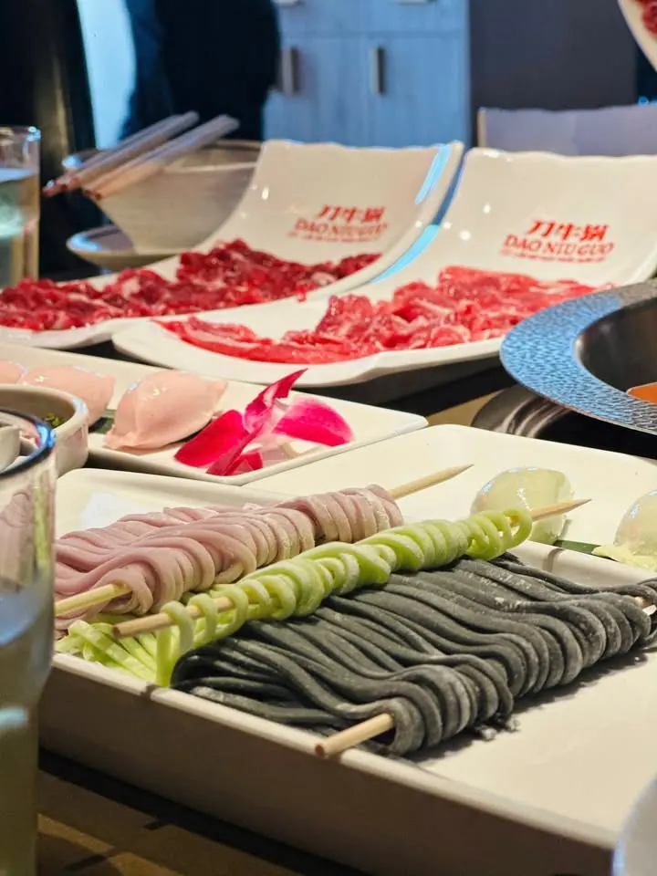 CẨM PHẢ ƠI, ĐI ĂN LẨU BÒ ĐÊ! – ảnh 4