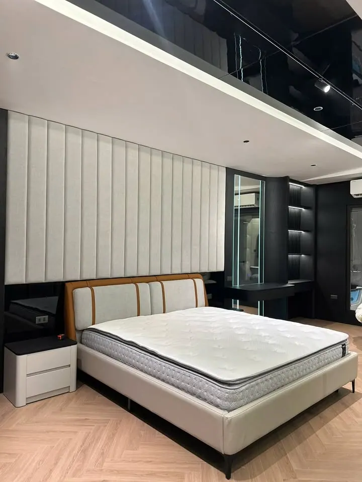 Uầy ngồi đợi đón bạn gái, chill chill bắt được quả nhà đỉnh thật – ảnh 6