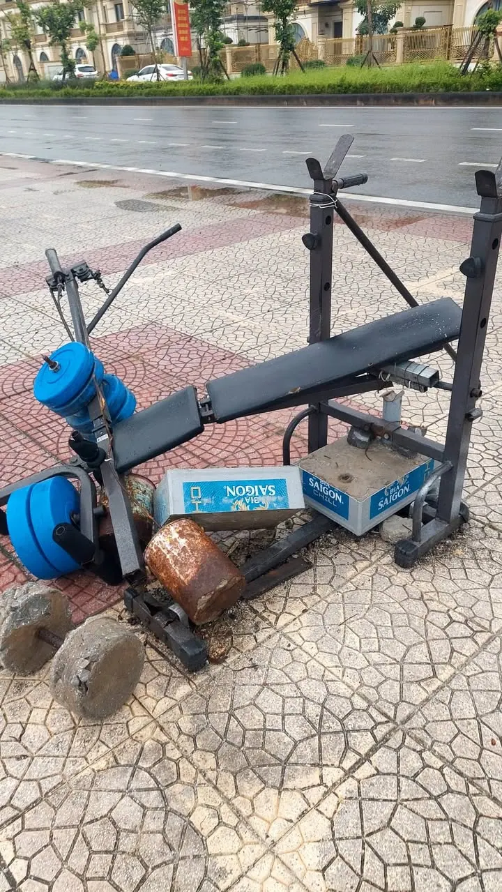 Tình hình gió to quá làm hỏng phòng gym 5 – ảnh 2