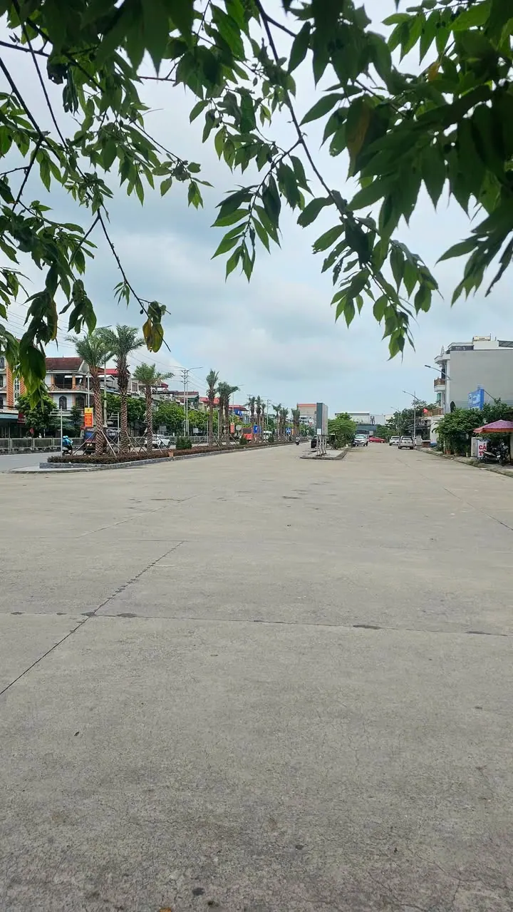 Ai mà biết đoạn này từng là cái dốc khá cao chắc giờ con cháu đuề huề lắm rồi – ảnh 1