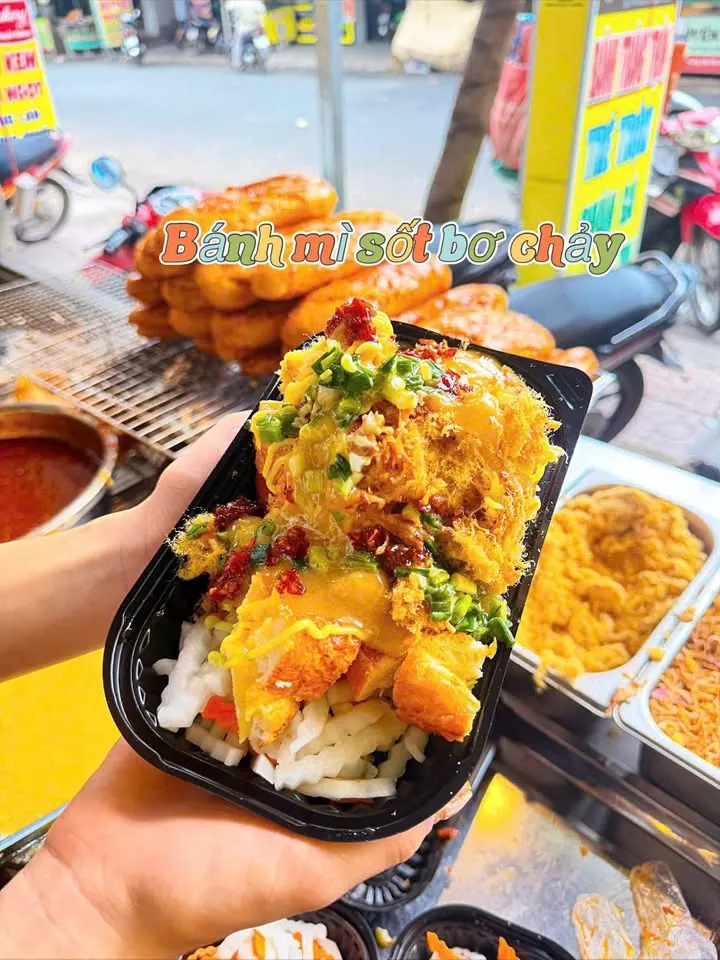 Tuần "đóng họ" ở đây 3-4 lần vì bánh tráng quá rẻ, giờ lại phải đu trend bánh mỳ bơ chảy – ảnh 2