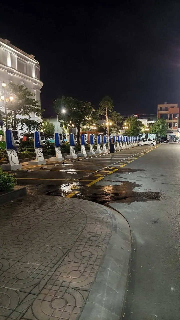 Thế này có mà sạc nhòe – ảnh 2