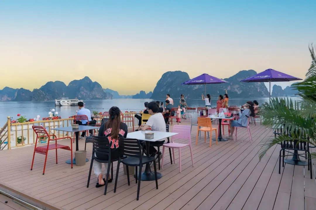 Khiếp - Ăn phở view biển thế này thì sướng hơn vua!! – ảnh 4