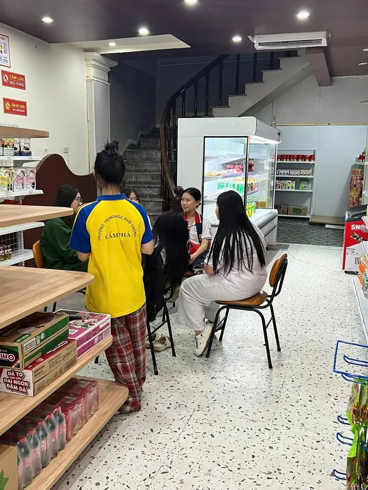 [ Góc nhắc nhau:v ] – ảnh 2