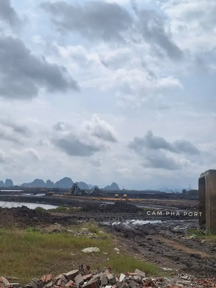 Bao biển Cẩm Phả đang thi công tiếp, khả năng dân Cọc 6 đường về nhà chuẩn bị gần hơn 1 chút rồi! – ảnh 1