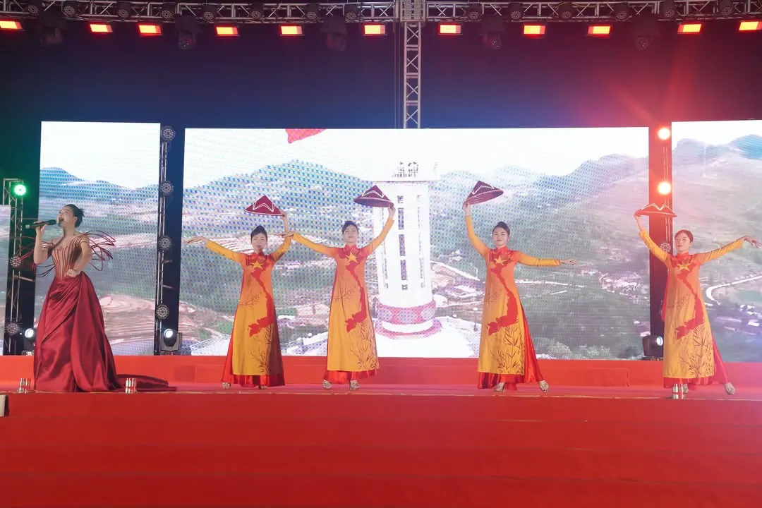 Đến rồi!! Đêm nhạc lễ hội và quẩy carnarval này Cẩm Phả ơi - Tất cả đều Miễn Phí by TTP!! – ảnh 9