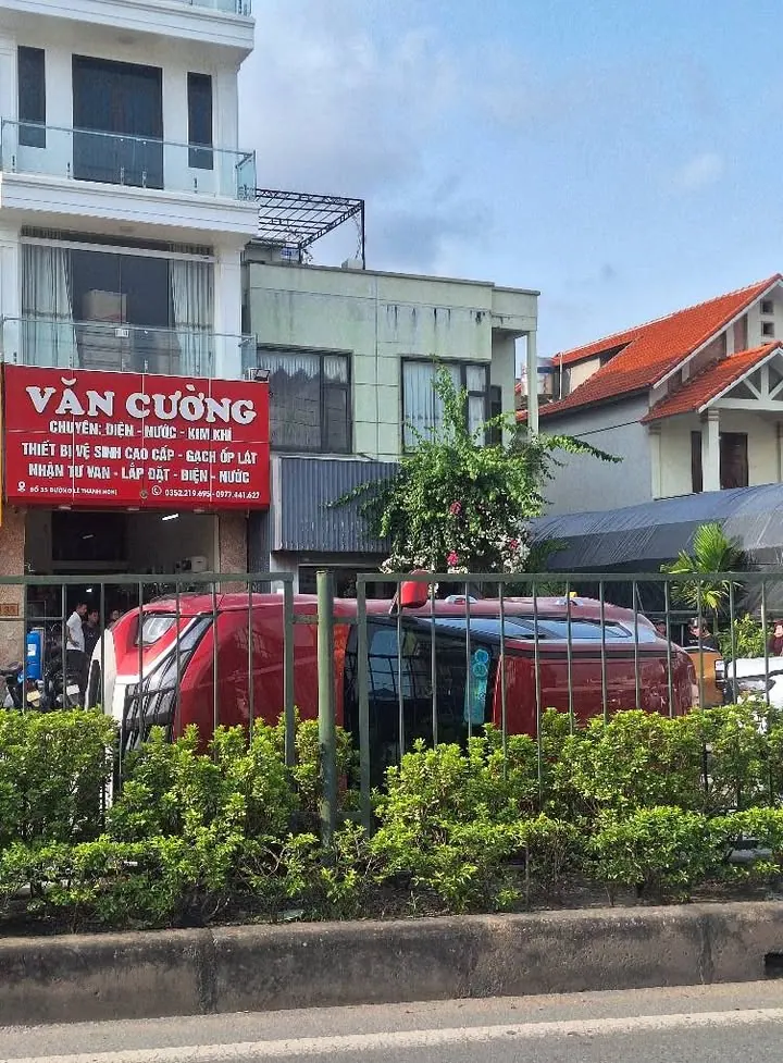 Đường ngoài Cẩm Phả ngay lúc này, nghỉ lễ mn đi lại từ từ thôi – ảnh 1