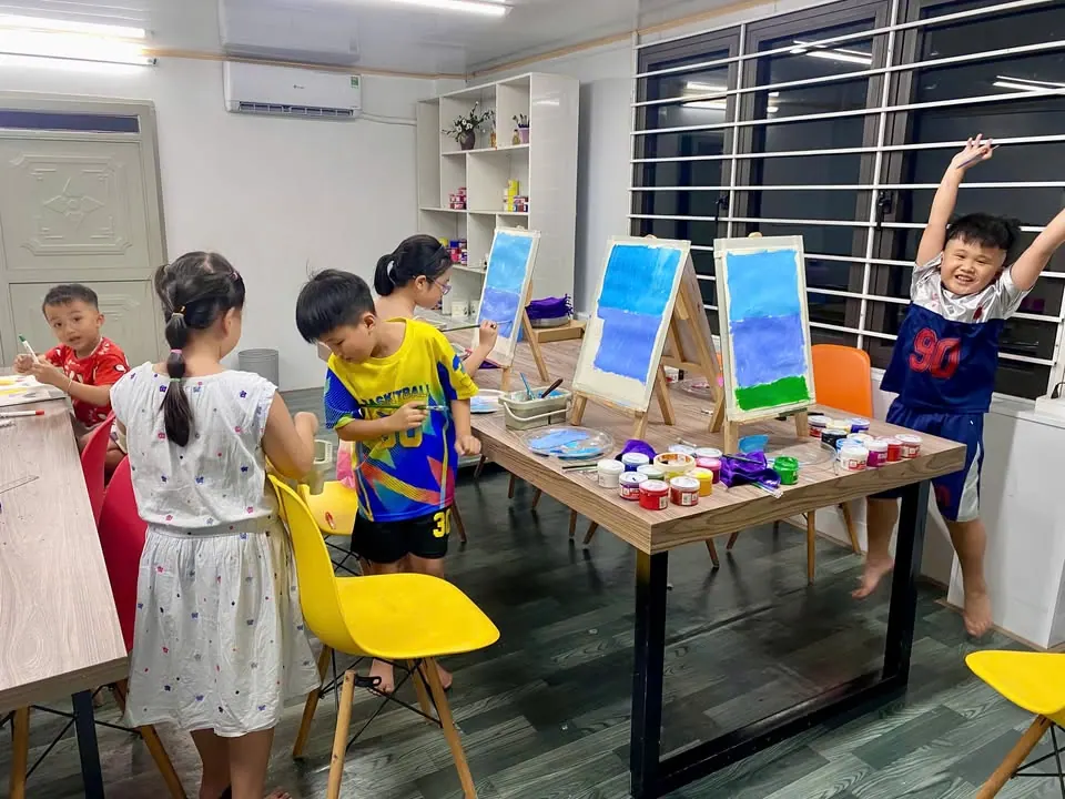 Cuối cùng thì cũng có lớp vẽ hè riêng cho các bé rồi – ảnh 8